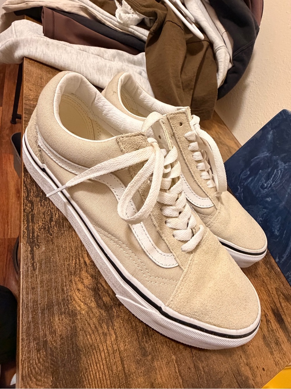 Vans Classic Low-Top Canvas Sneakers - Cream